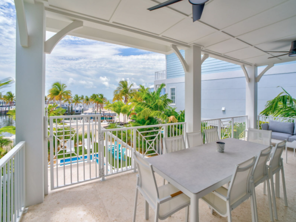 Luxury Oceanfront Vacation Rental in Marathon FL - 5-Bedroom Stunning Views